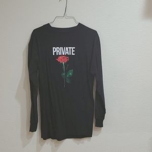 Forever 21 long sleeve print rose size small.